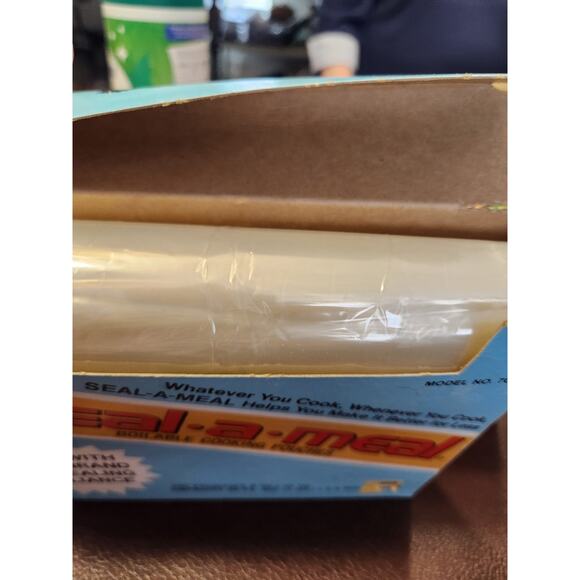 1976 DAZEY SEAL-A-MEAL Model 8000 with Original‎ Box Works inc. extra bags - Picture 5 of 15